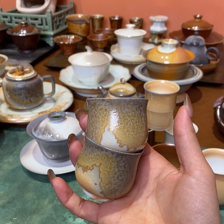 福利不退换杯子两个