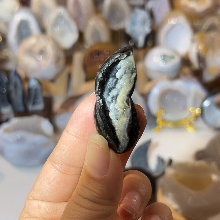 玛瑙/玉髓无未镶嵌N***i九眼好事要花生