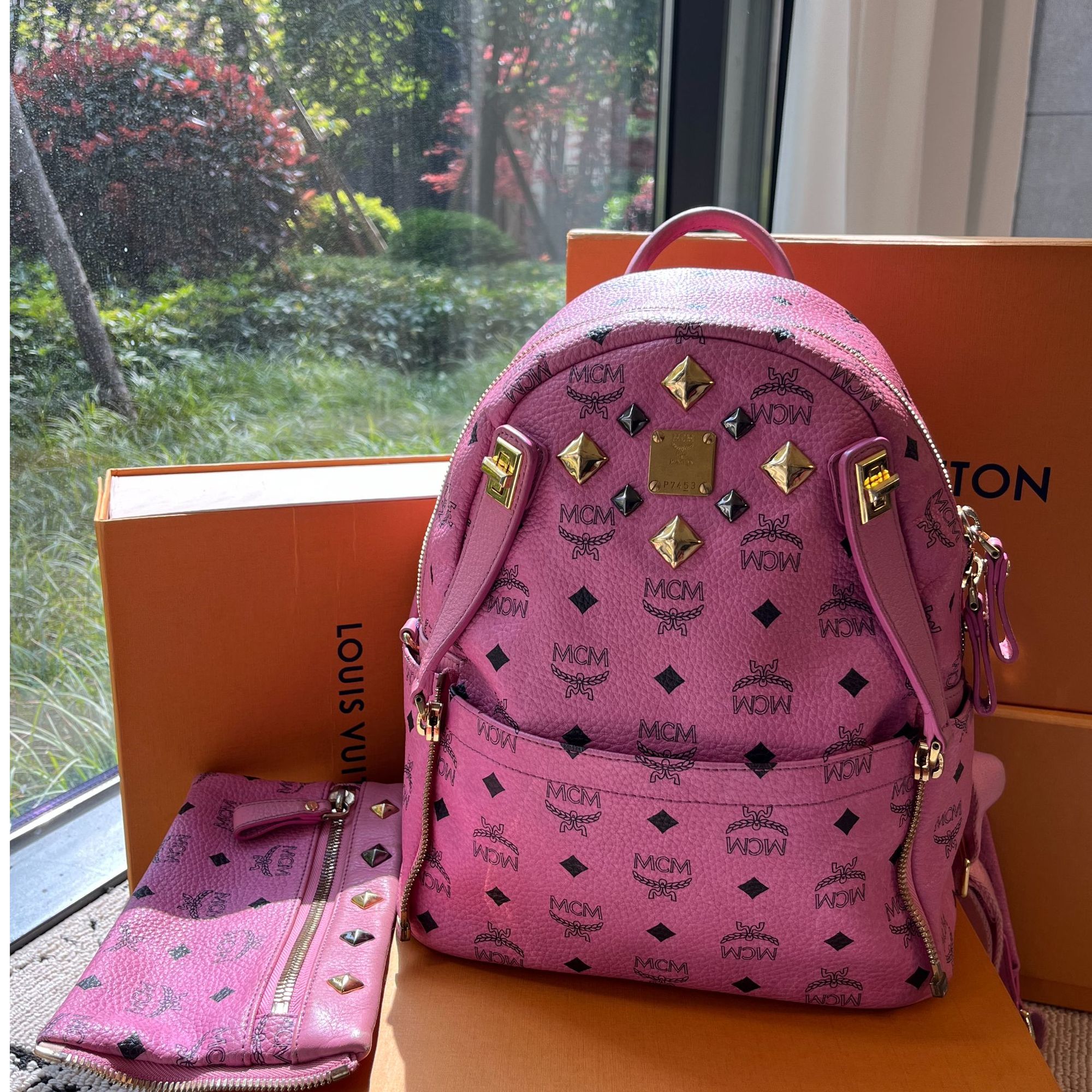 95新 MCM 95新 MCM 粉色老花双肩包