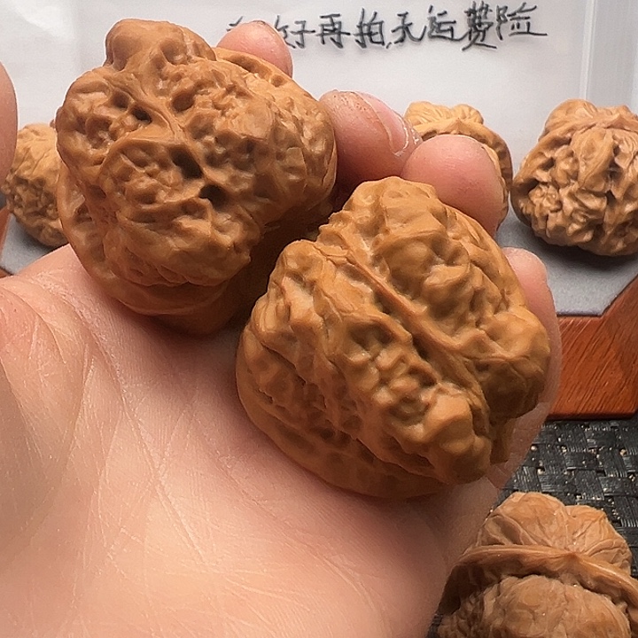 文玩核桃吊坠蛤蟆