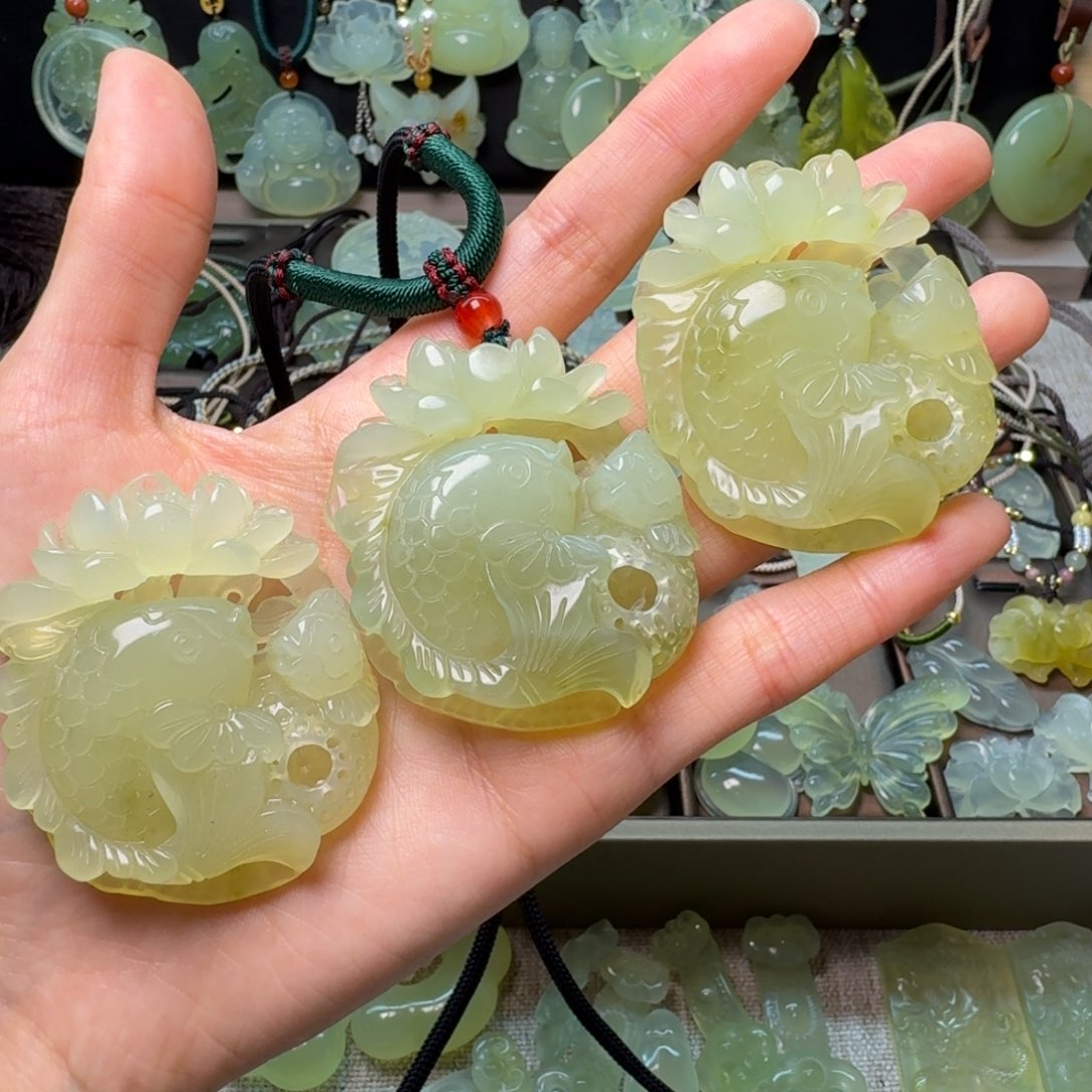 蛇纹石玉项链未镶嵌一个