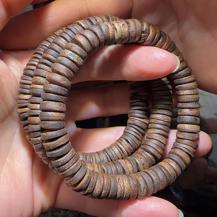 沉香手串千里香药片珠1.0手串12克多样性发其一