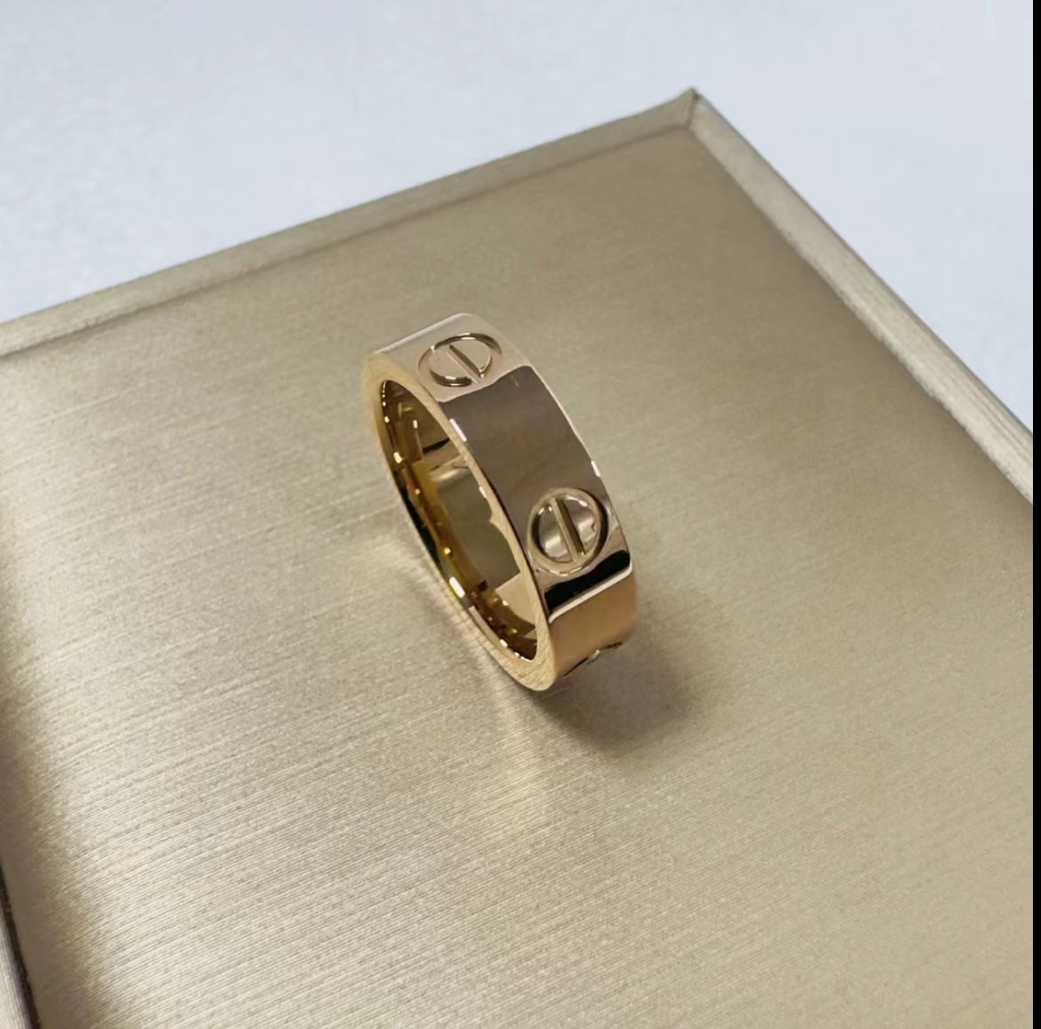 钛钢莫桑石戒指 欧美女瑞丽指环卡戒风格简约经典时尚镶嵌单钻