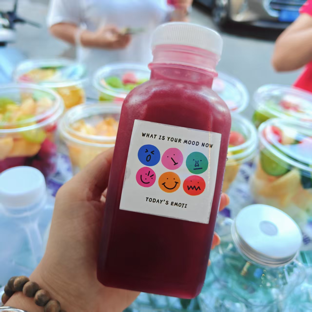 二选一 现榨果汁 300ml