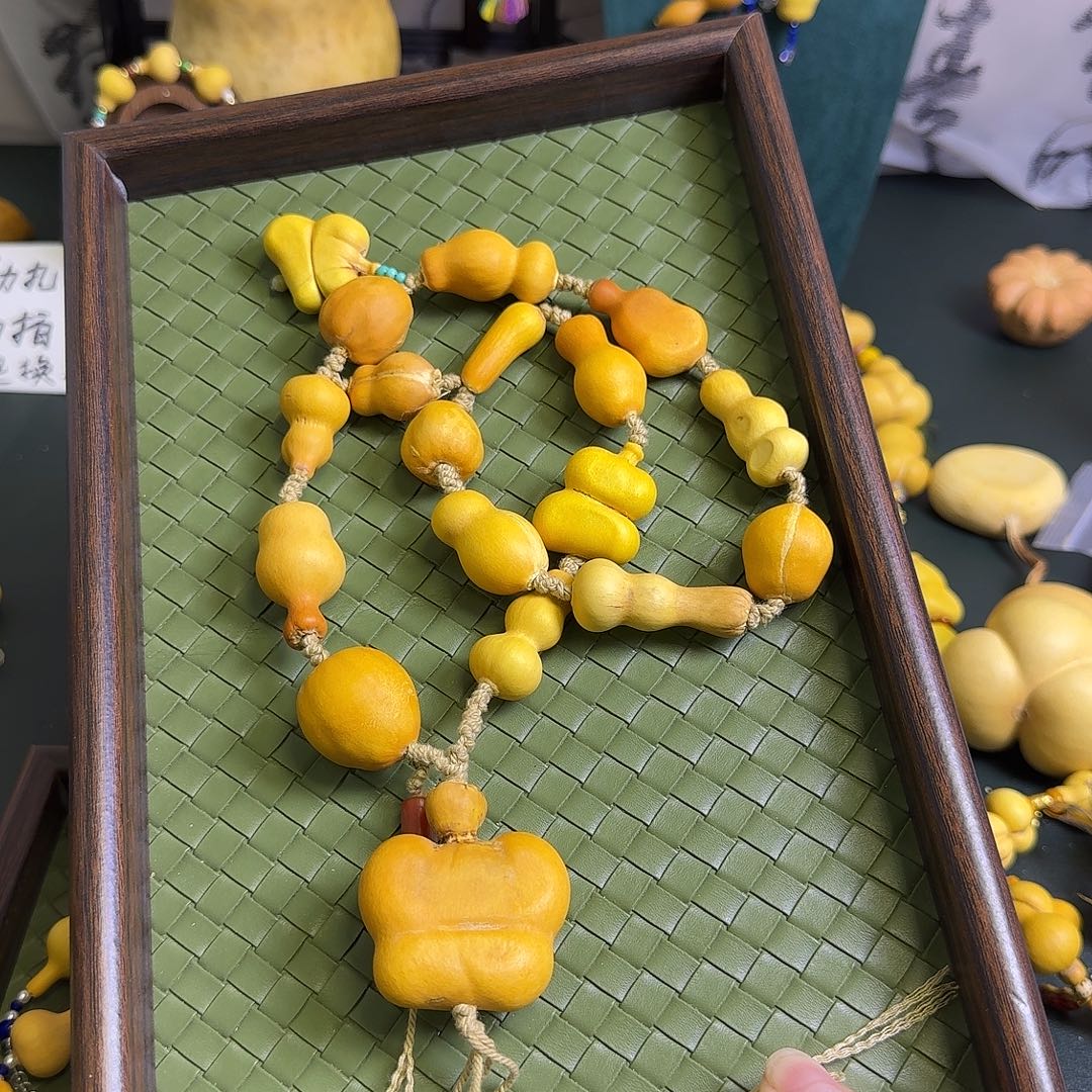 蓝***a大叶紫檀（黑酸枝木类）