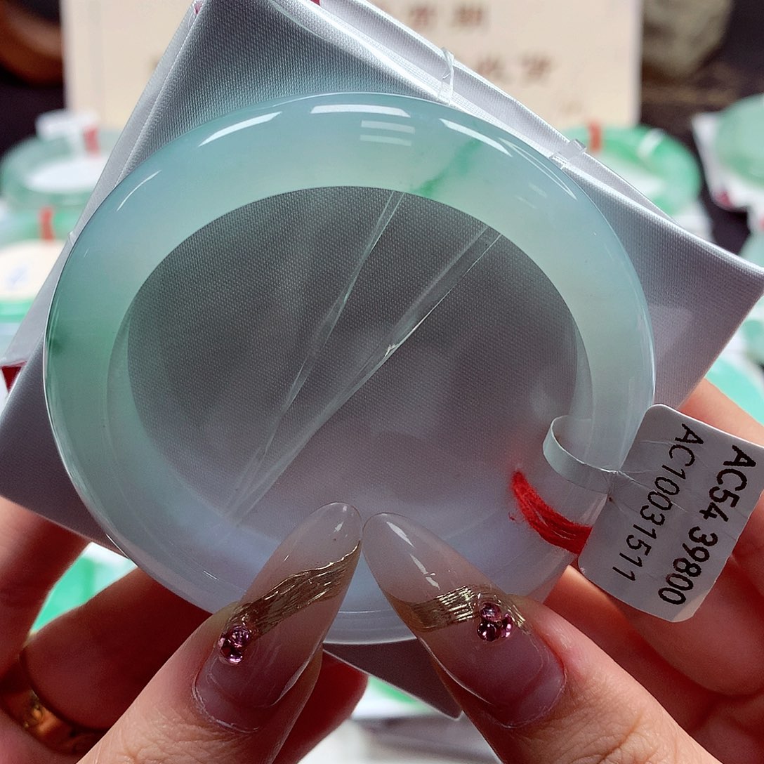 翡翠手镯未镶嵌22（26号）带洒金