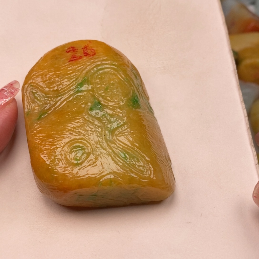 定制翡翠未镶嵌中*?缅甸翡翠