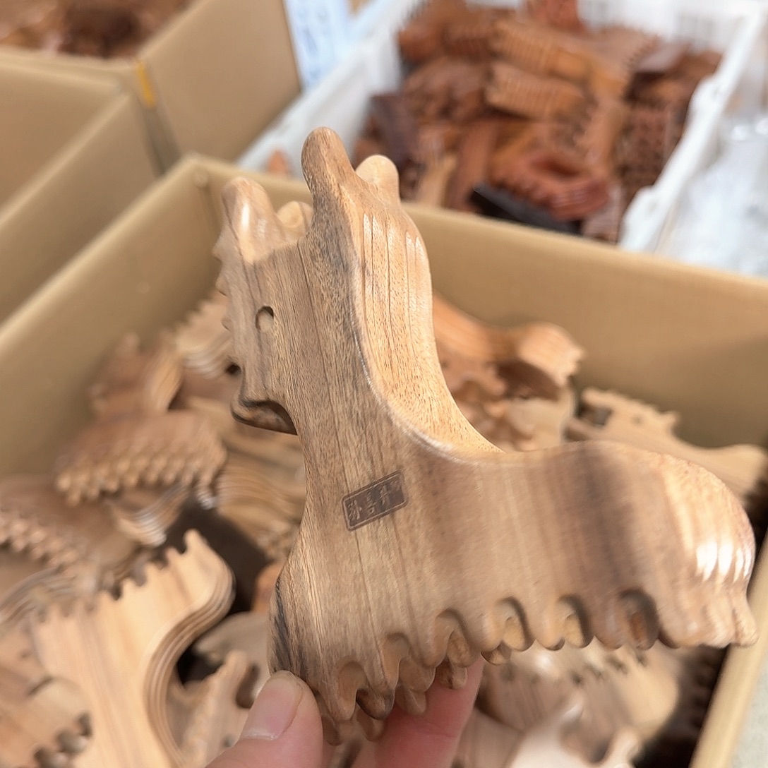 花梨木小鹿瑕疵款