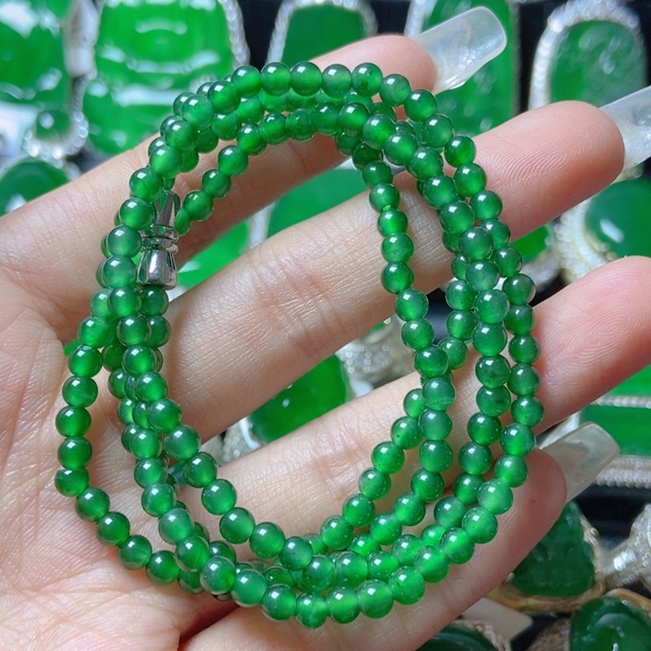 翡翠颈饰未镶嵌          