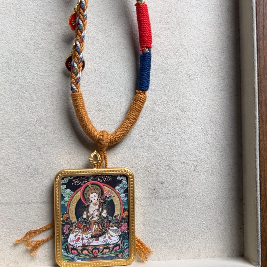 婧***婧吊坠单面定制普贤