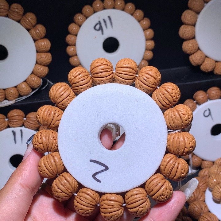 桃核手串原皮金鱼肚