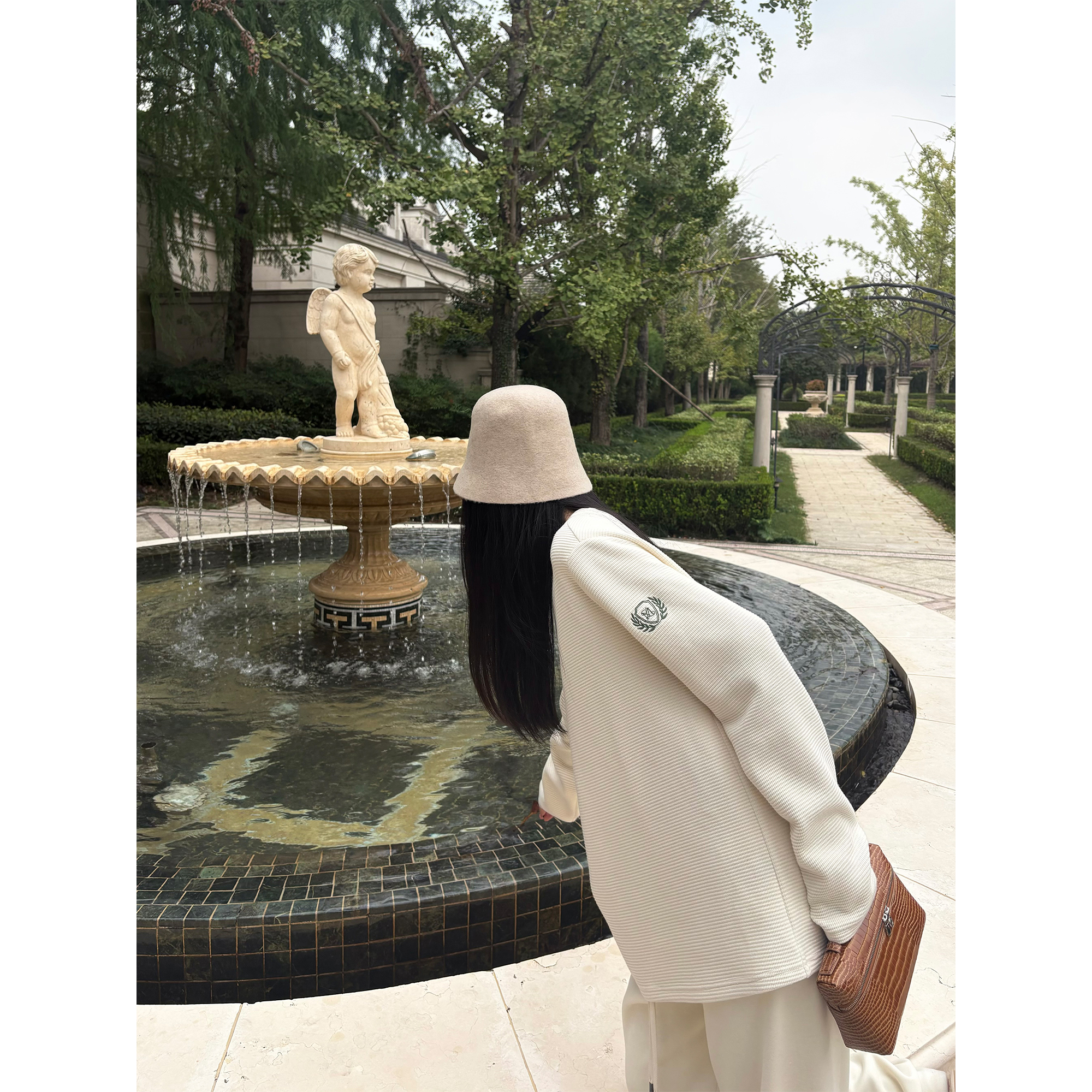 周淼【华夫松糕】绣花logo华夫格加绒长袖打底T恤上衣女ZM25T0486C