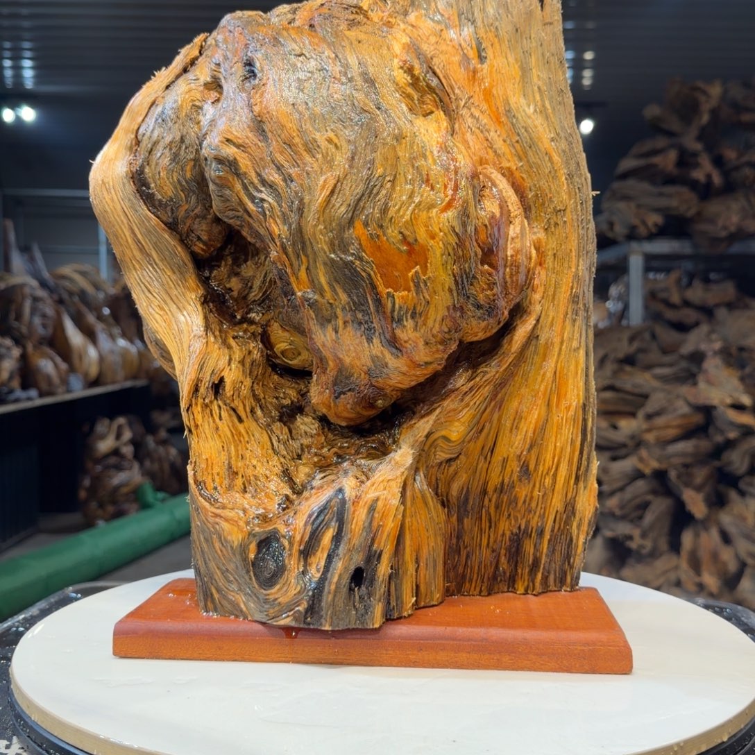 趙***寳木王一刀琥珀木摆件46