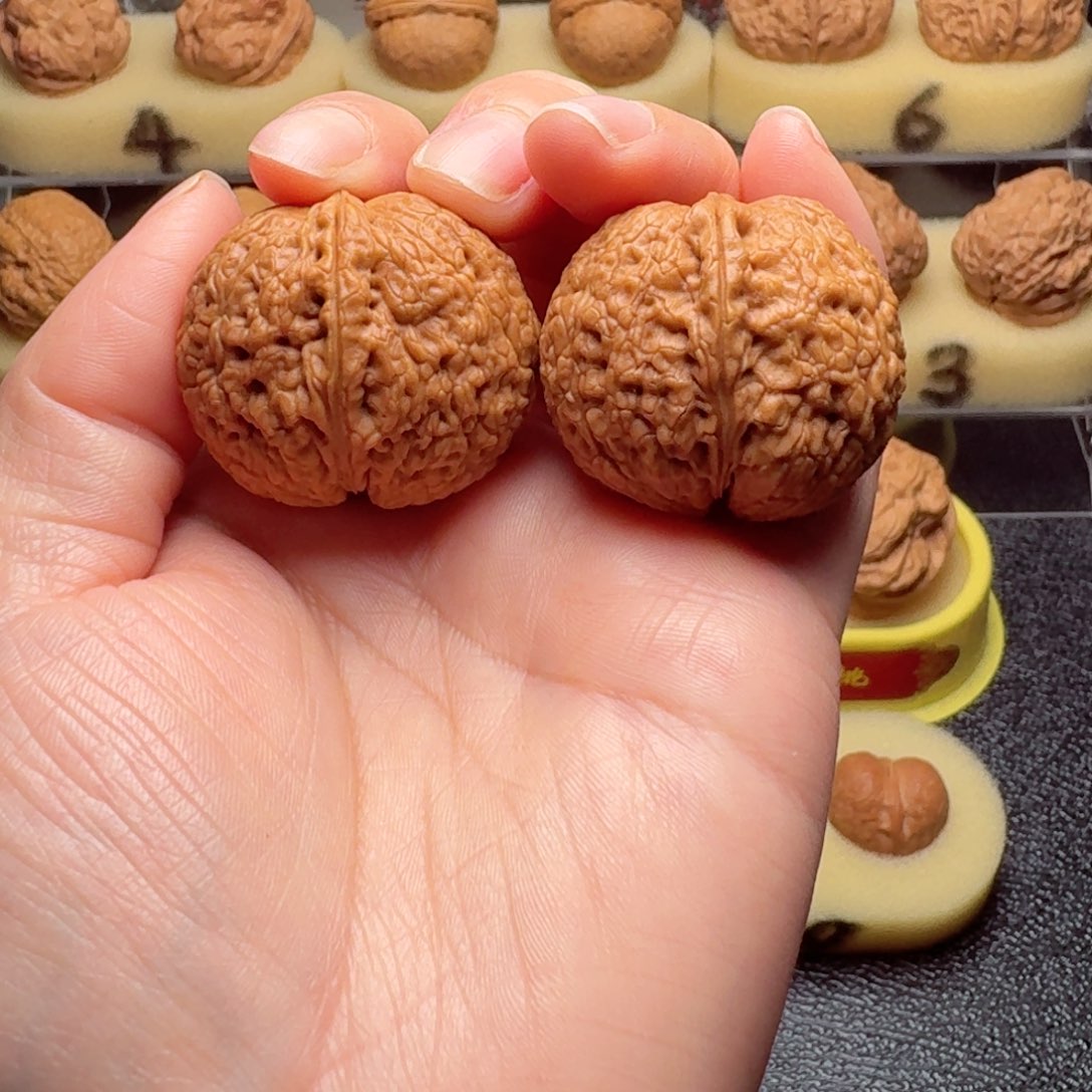 文玩核桃把件22号车