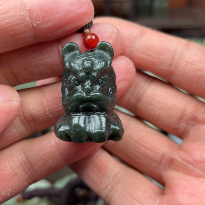 和田玉吊坠未镶嵌