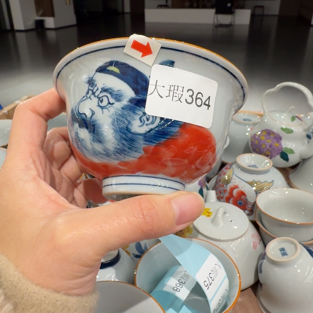 釉下手绘茶具微瑕