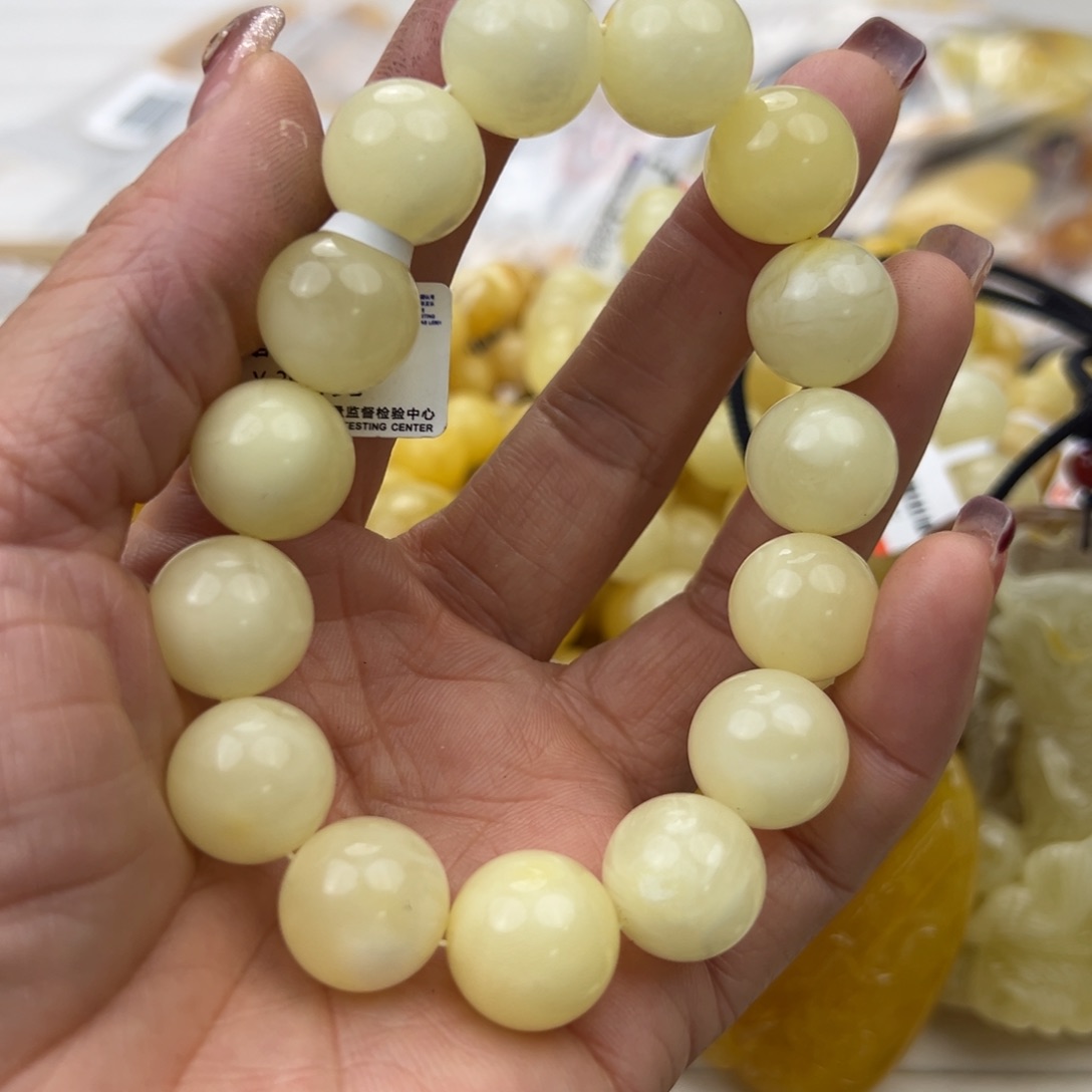 琥珀珠宝奇石未镶嵌