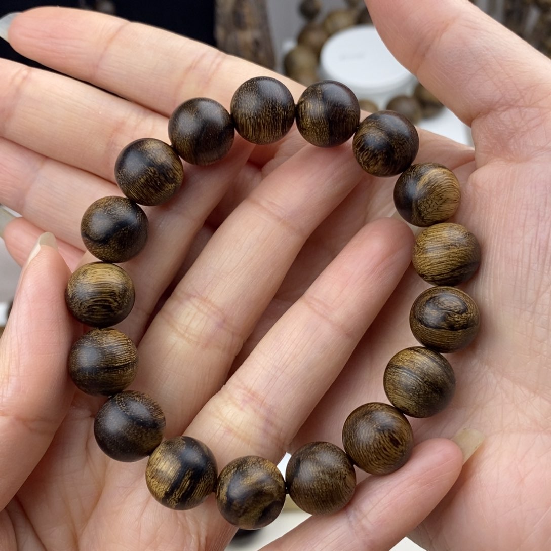 沉香手串尊***窗越南芽庄白奇楠