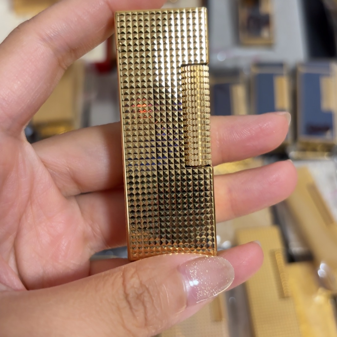 都登卡中古打火机