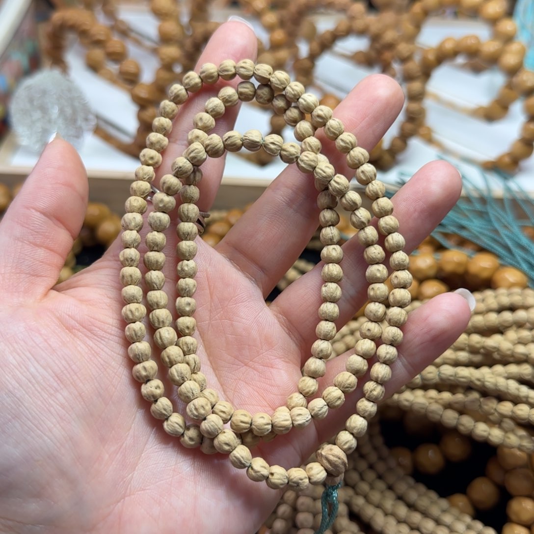 猴头核桃吊坠百香籽