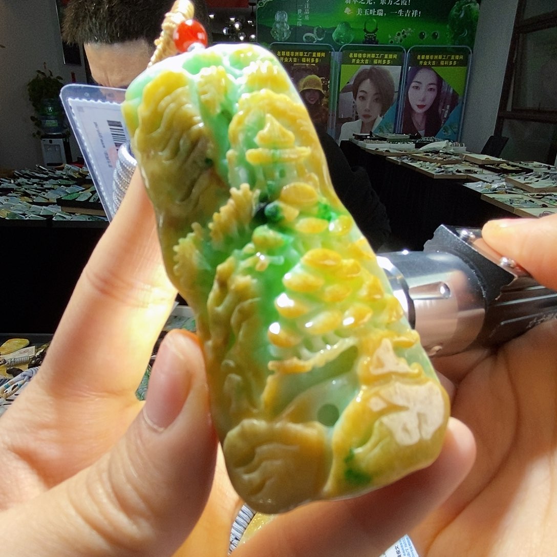颈饰未镶嵌翡翠翡翠