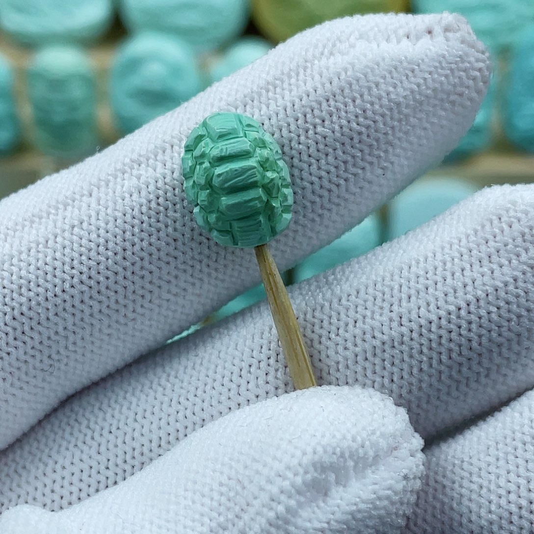 未镶嵌绿松石珠宝奇石