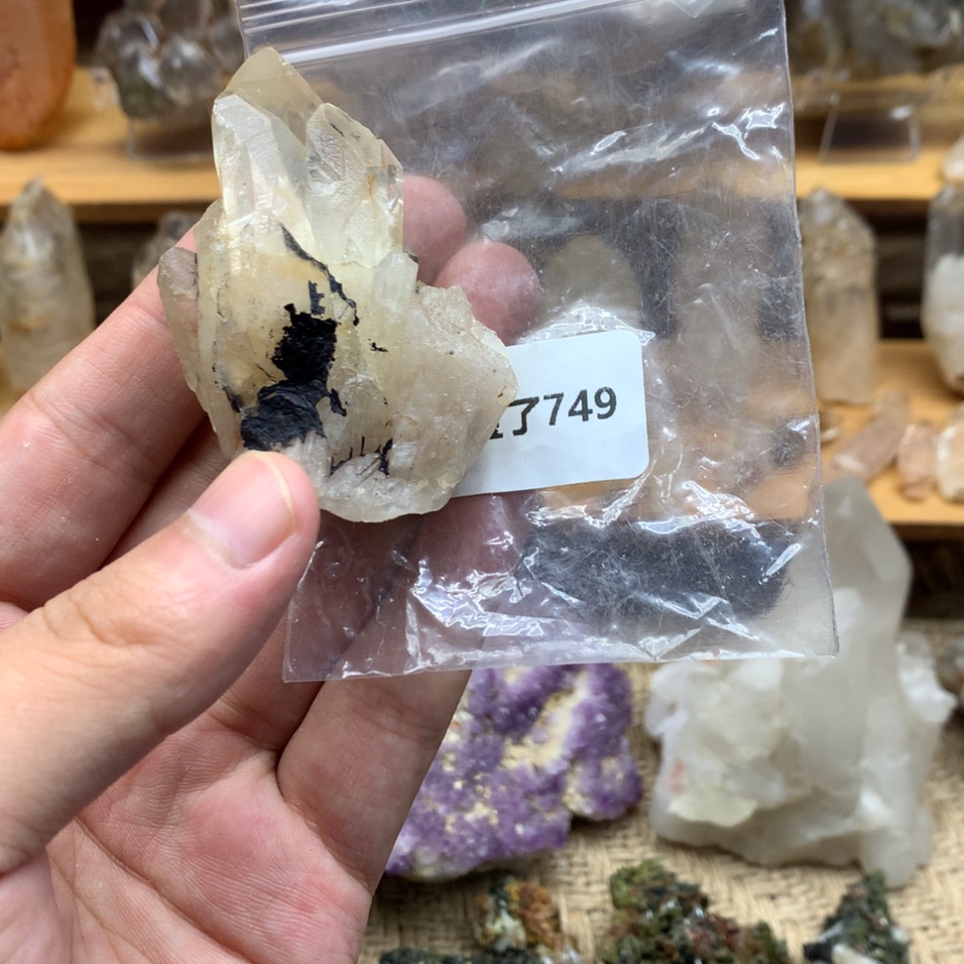 未镶嵌珠宝半成品水晶