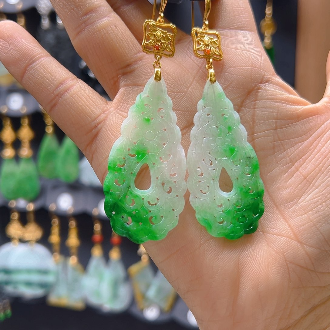 未镶嵌翡翠耳饰卉**语