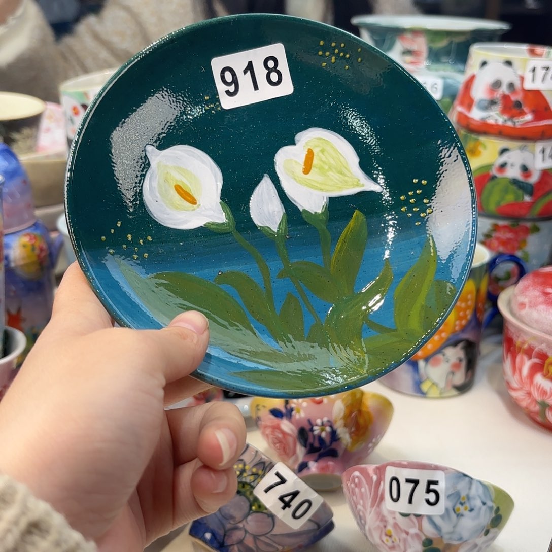 瓷片兔兔好可爱呀打