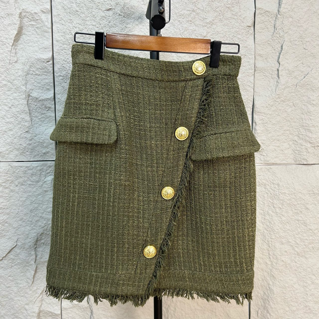 99新 BALMAIN/巴尔曼 军绿编织斜扣半身裙 36码 cl00399