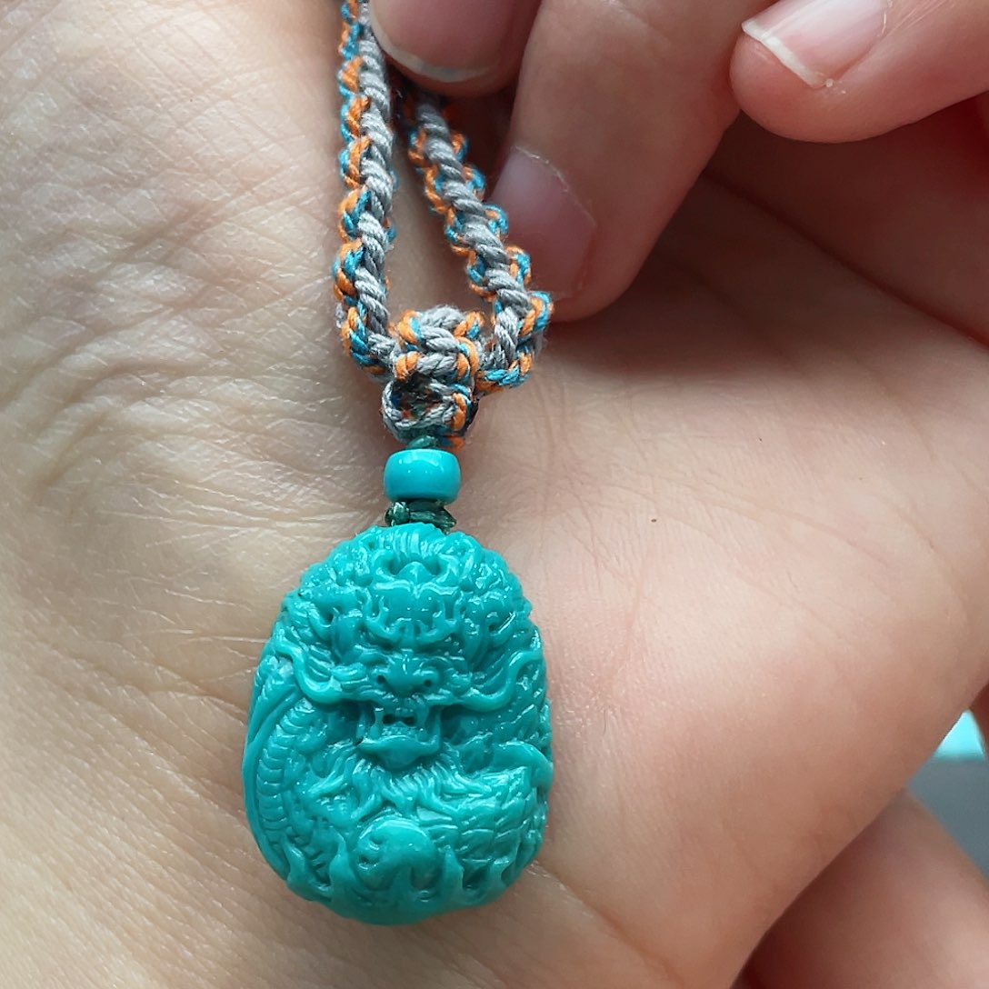 绿松石颈饰未镶嵌