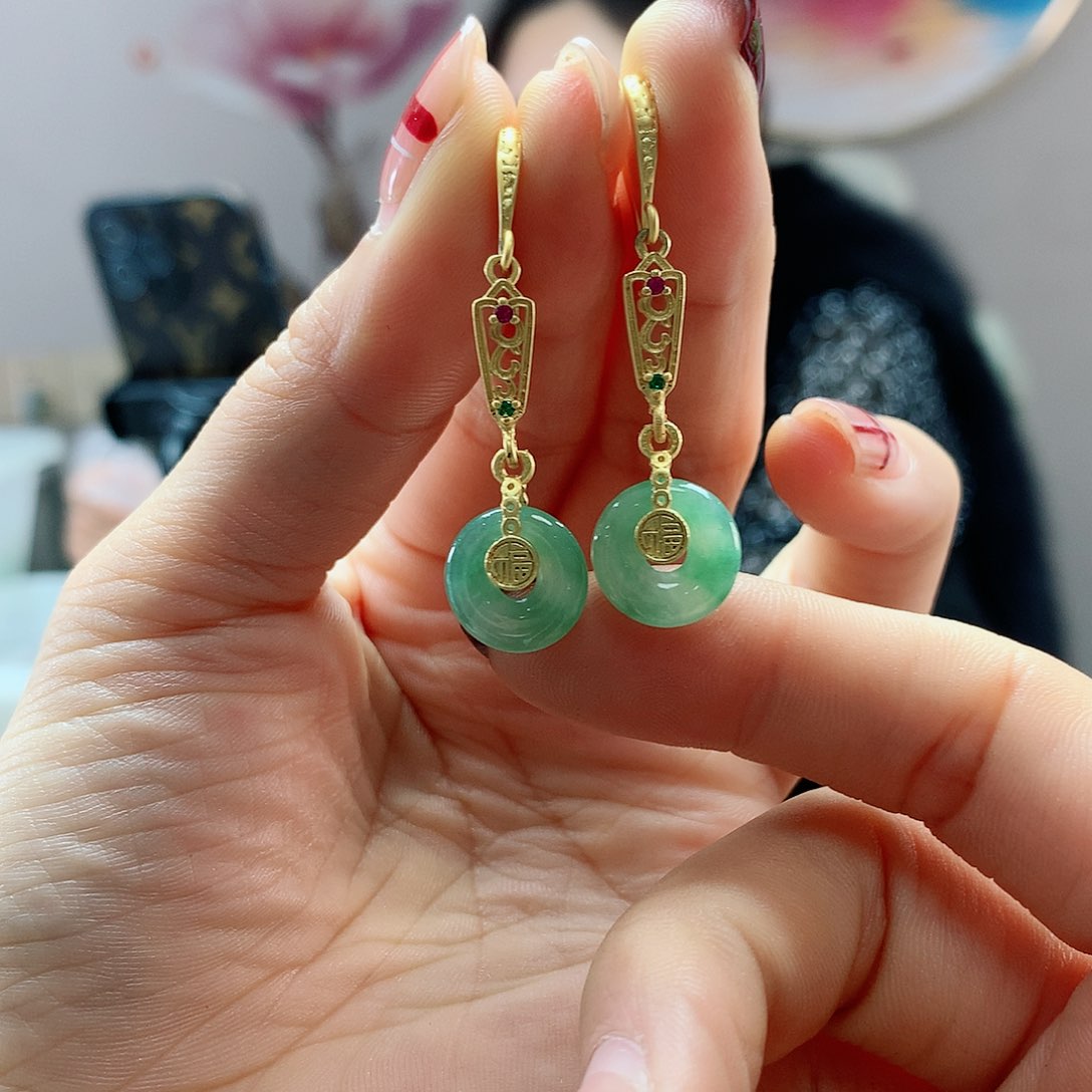 【闪购商品】翡翠耳饰未镶嵌，