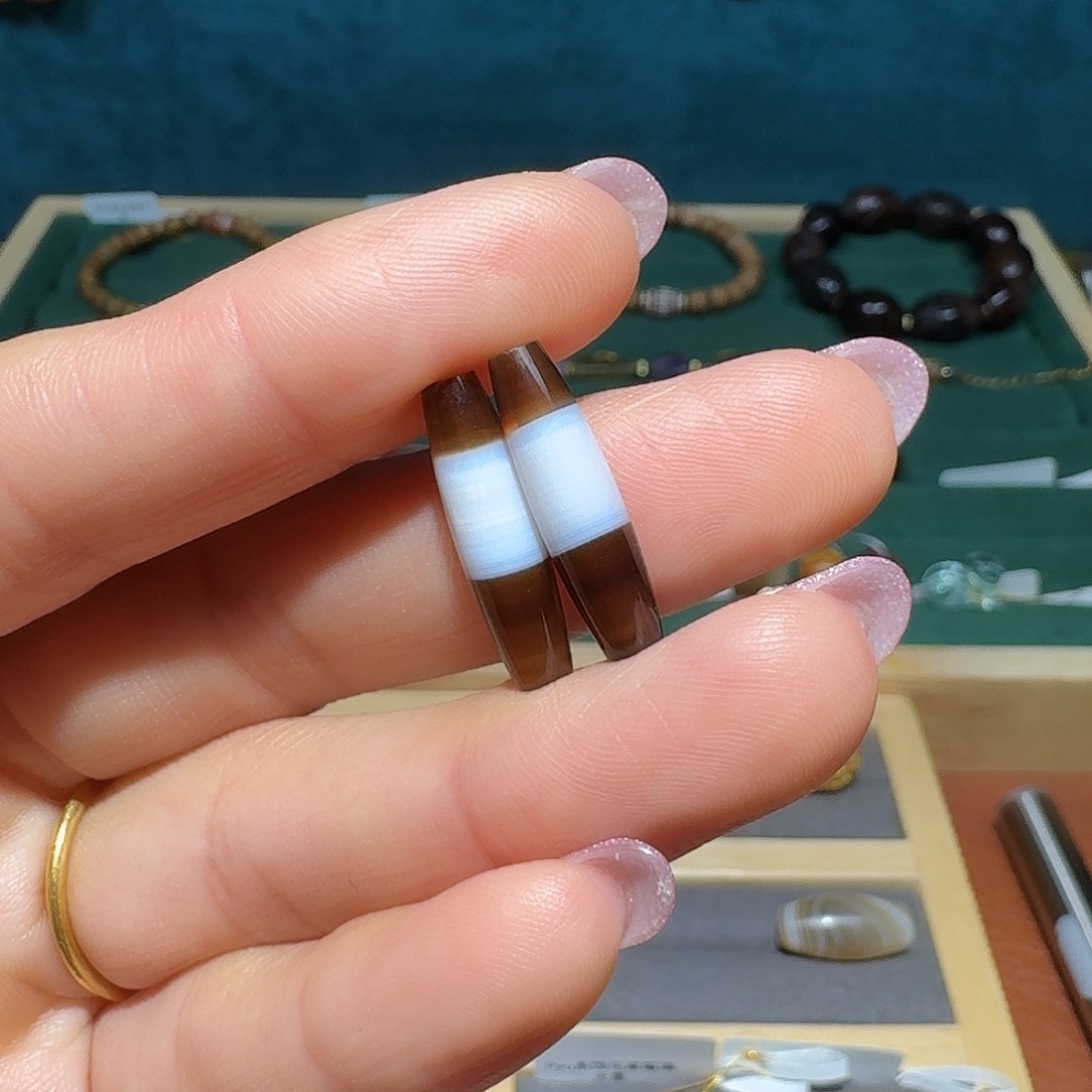 拈***笑吊坠（不含链）琉璃5.4*20.6mm