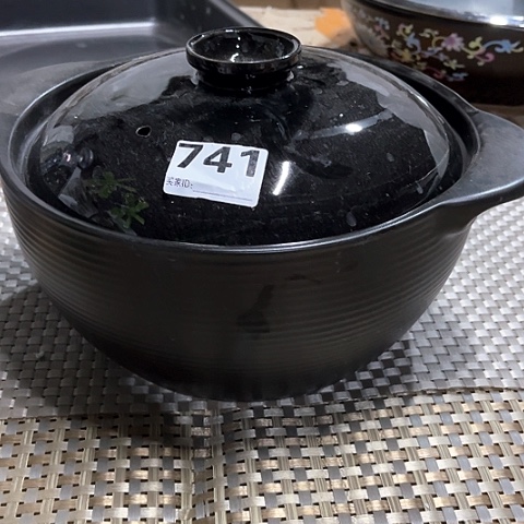 微瑕，明火，口径24高度12底部大针孔，大气泡，741