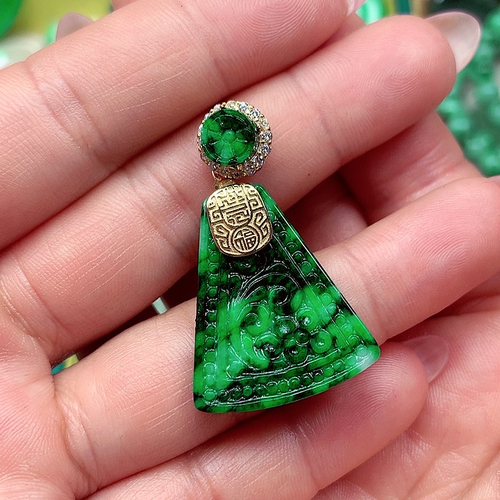 翡翠颈饰银S925镶嵌翡翠