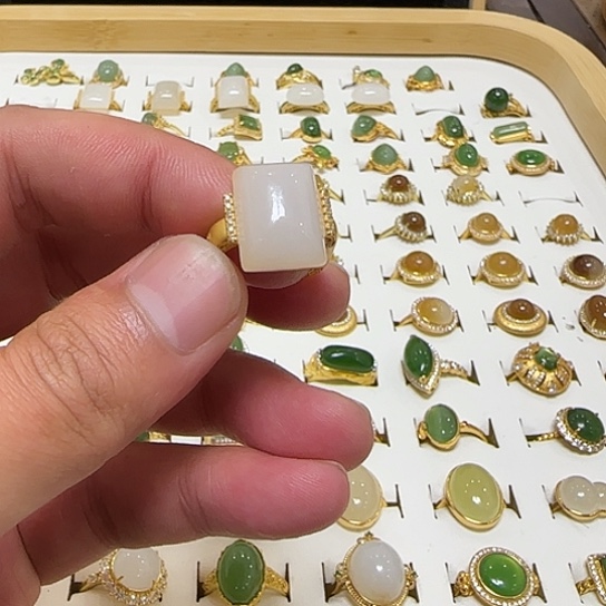 淘***哥和田玉银S925镶嵌戒指