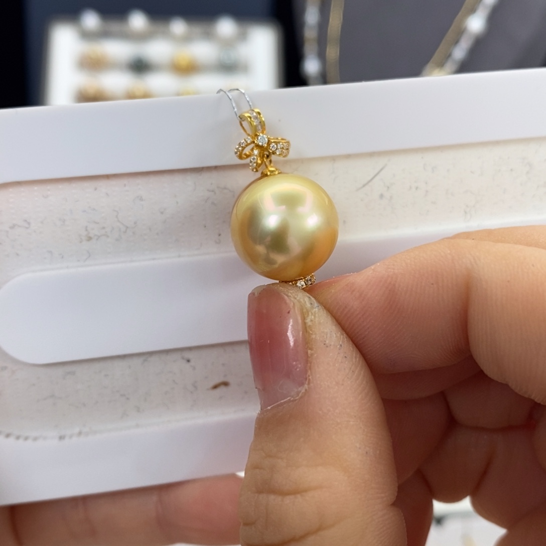 18K金镶嵌海水珍珠颈饰13-14m m