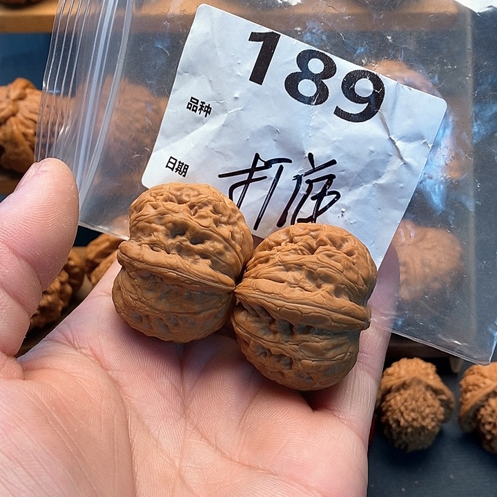 文玩核桃吊坠平谷元宝40尺全品189