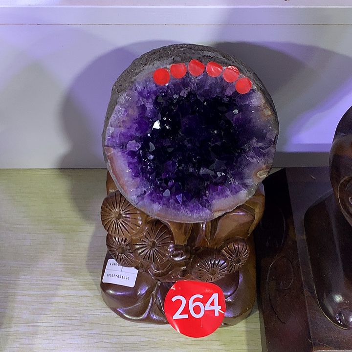 紫晶未镶嵌大型摆件（非配饰）