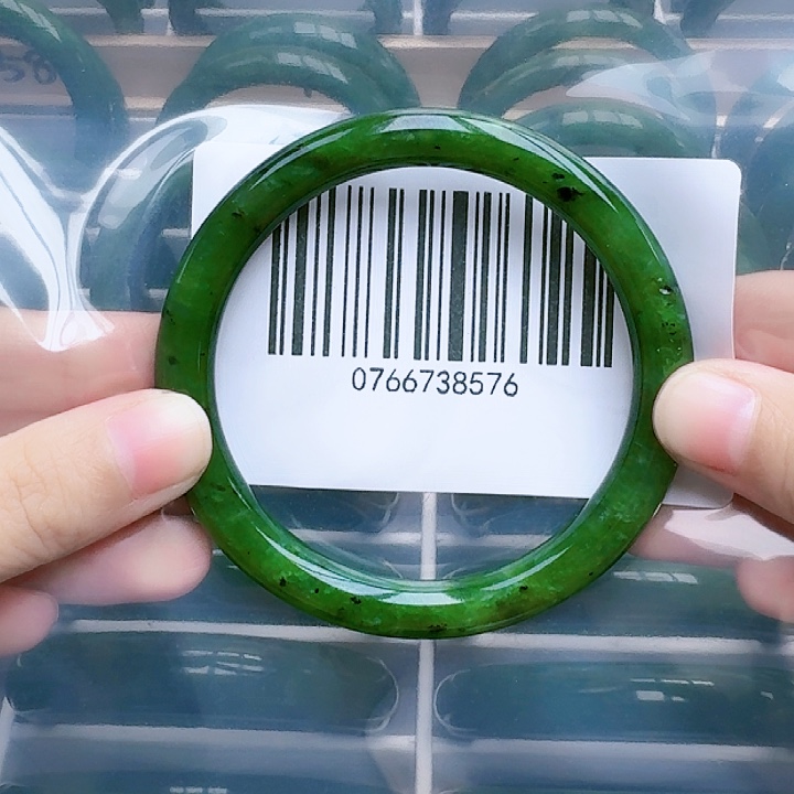 和田玉（碧玉）手镯未镶嵌5960微瑕