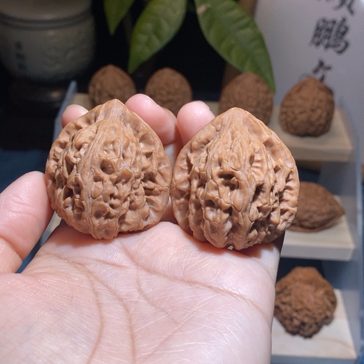 文玩核桃吊坠野生无名