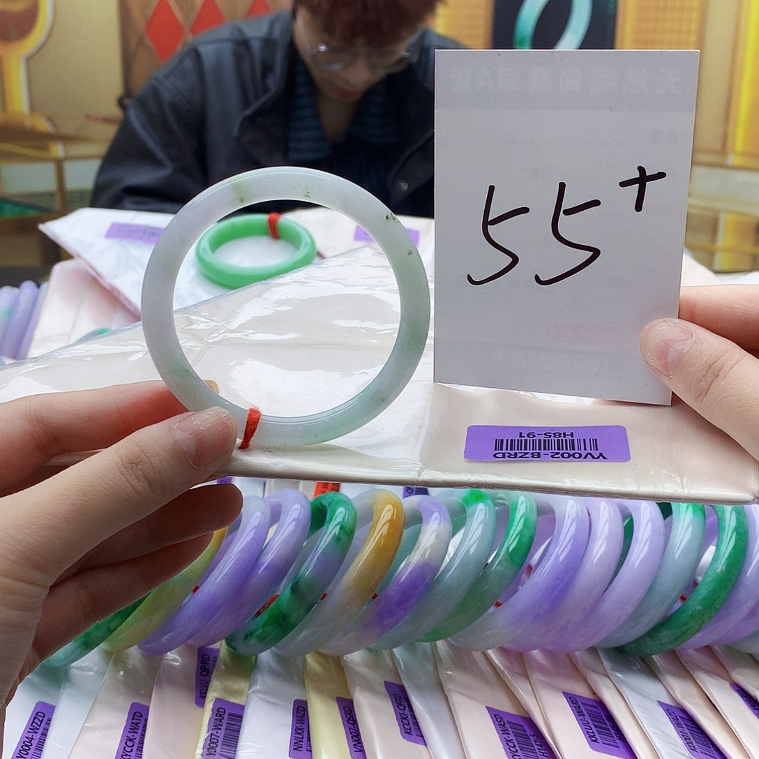 翡翠未镶嵌手镯mm