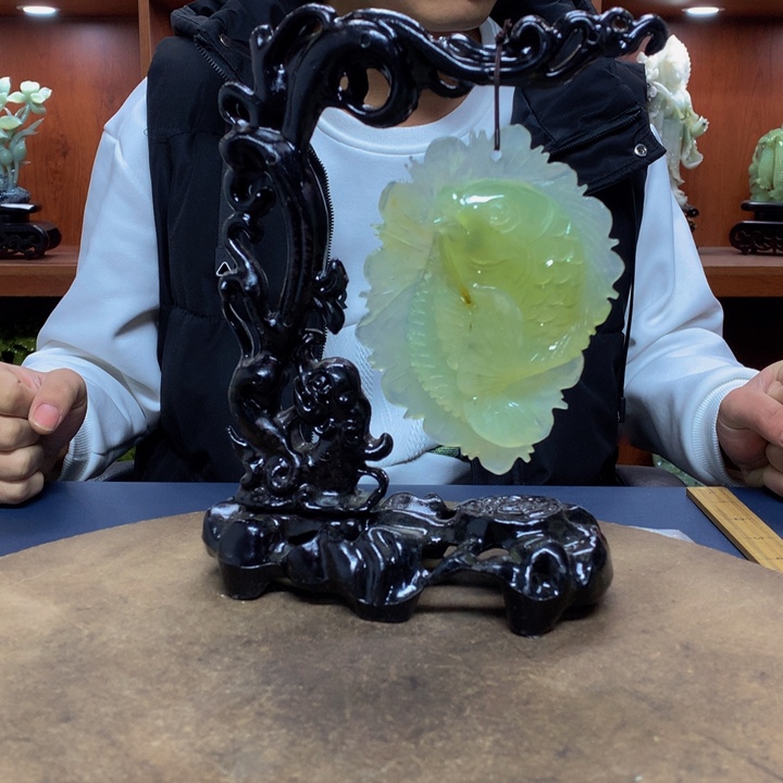 蛇纹石玉（覆膜）珠宝奇石未镶嵌小***?