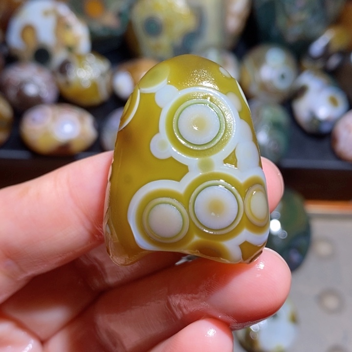 未镶嵌玛瑙/玉髓珠宝半成品37