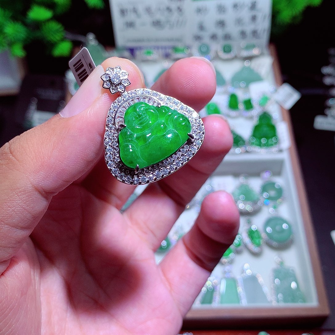 颈饰未镶嵌翡翠翡翠
