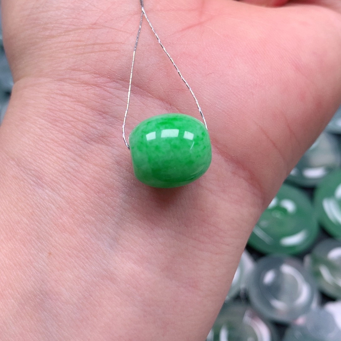 颈饰未镶嵌翡翠天然翡翠