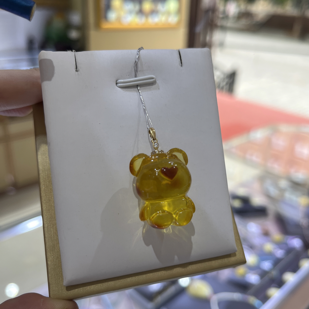18k琥珀小熊镶嵌设计精美吊坠