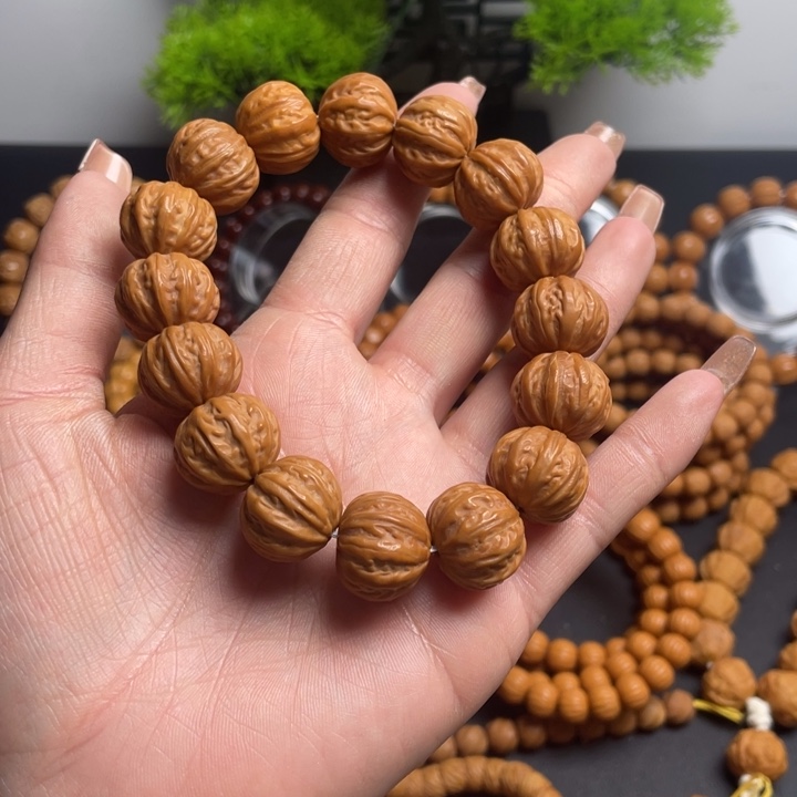 猴头核桃手串猴头