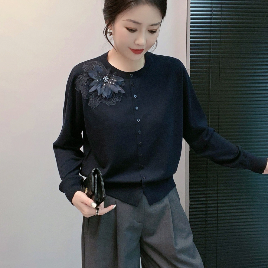 王姐推荐秋季新款百搭毛衣长袖