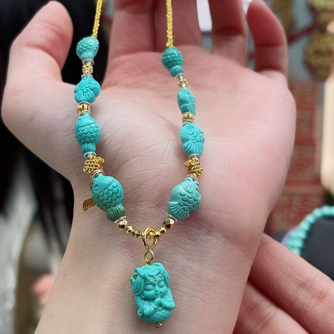 绿松石颈饰18K金镶嵌